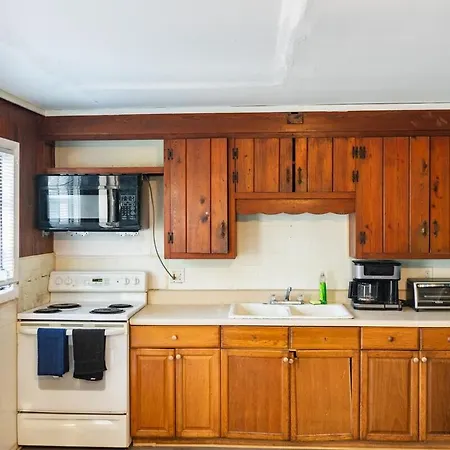 Linhart 2670 Place Of 2 Bedrooms 1 Bathroom